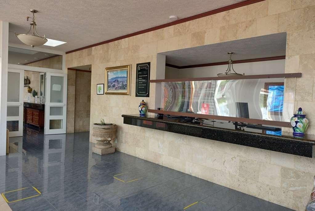 Howard Johnson By Wyndham Toluca Dalaman gambar